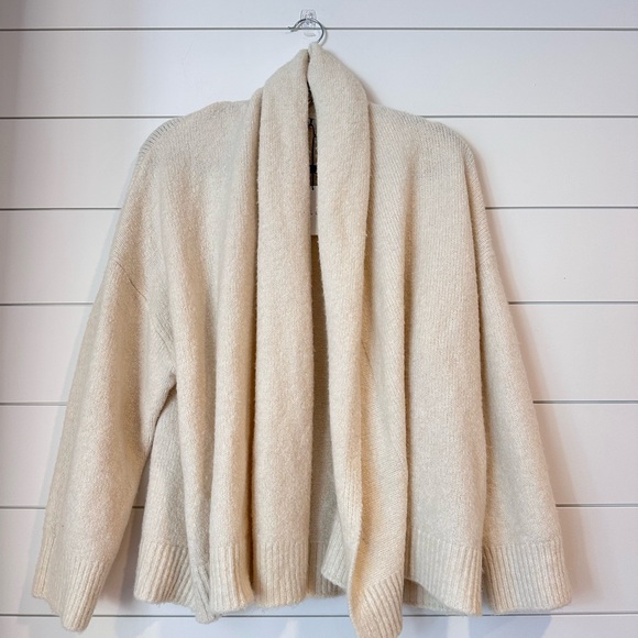 Love & Lore cardigan with tie - Picture 1 of 3